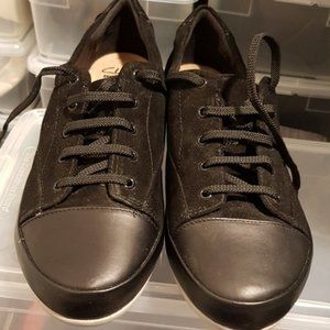 Clark's Black Suede and Leather Sneakers 10W